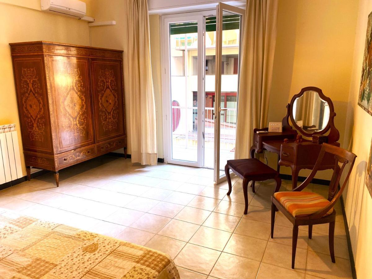 Ludovica Trilocale Centrale Con Posto Auto Sestri Levante Dış mekan fotoğraf
